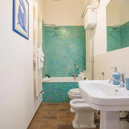 Cacio E Pepe Flats 1 & 2 דירה *