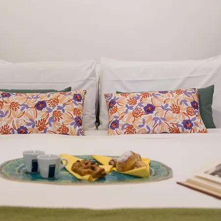 Cacio E Pepe Flats 1 & 2 ローマ